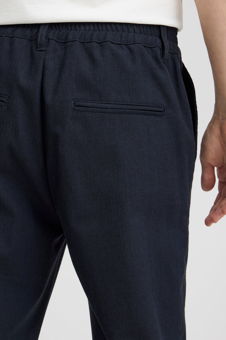 Casual Friday Marc Herringbone Pants