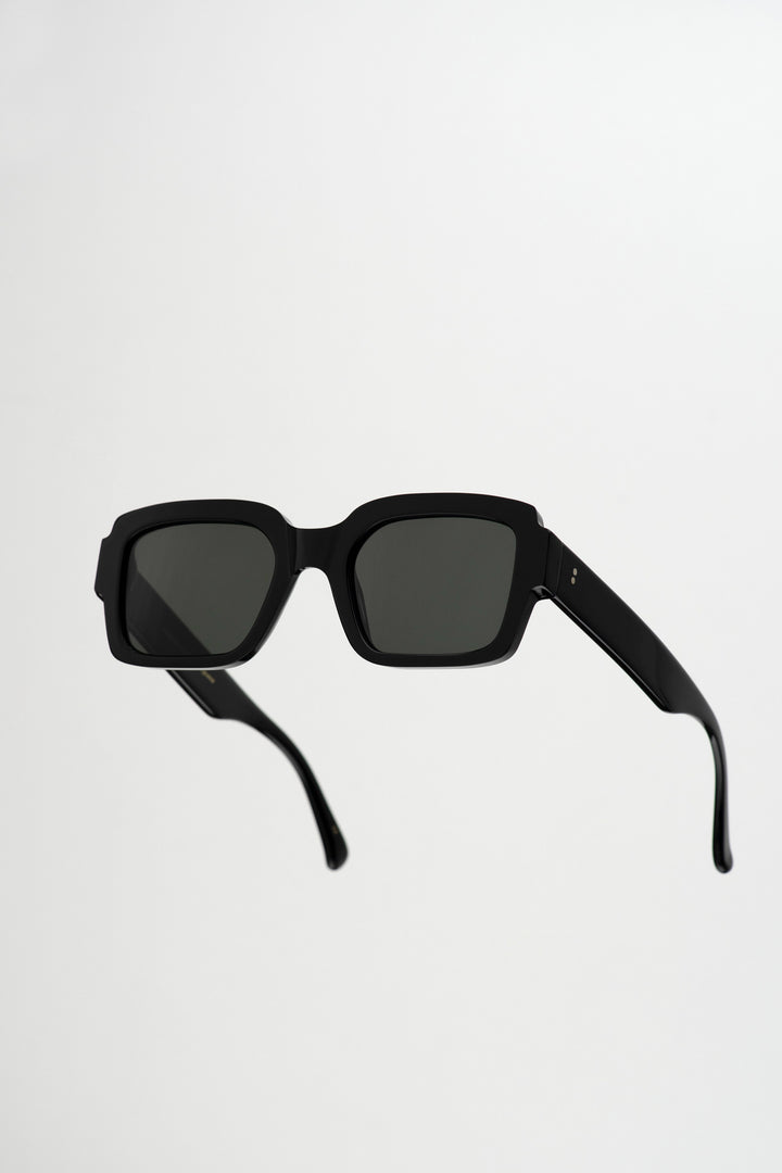 Monokel Apollo Black - Green Solid Lens