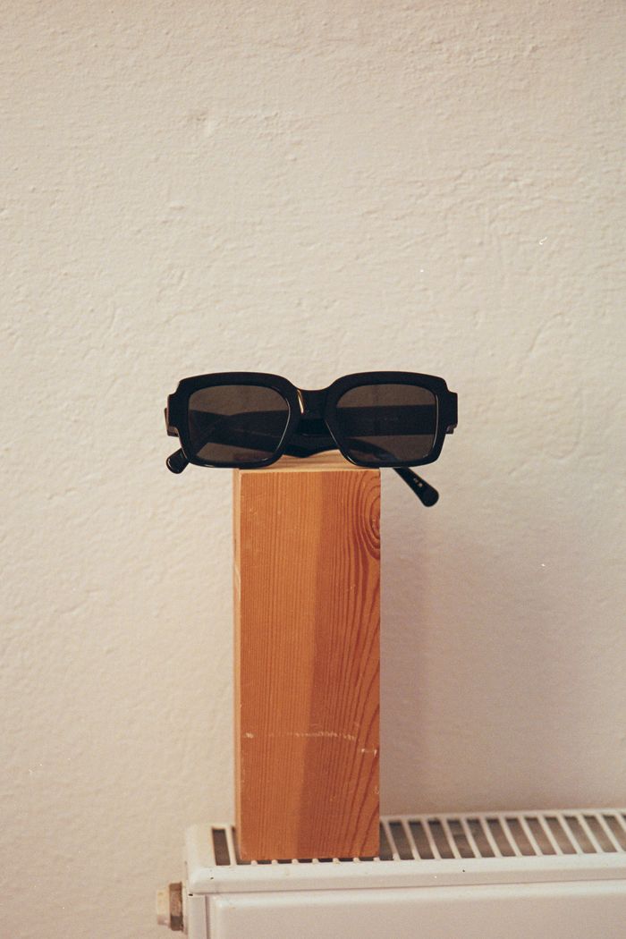 Monokel Apollo Black - Green Solid Lens