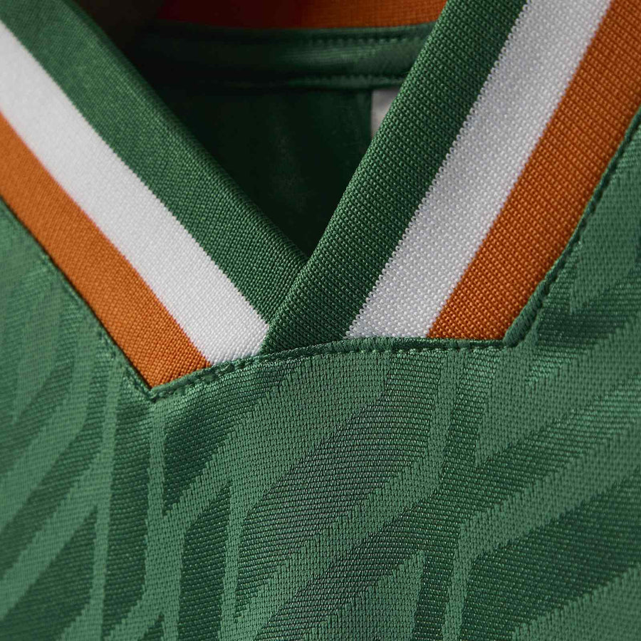 Umbro 17-3 2026 Adults Short Sleeve Football Jersey